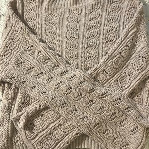 American Eagle sweater